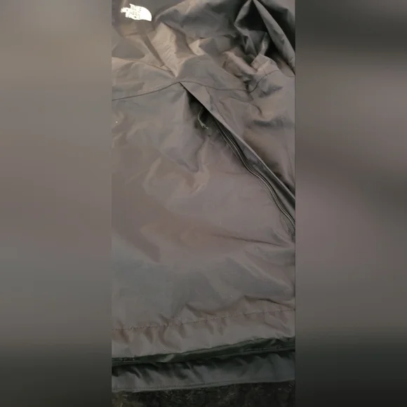 The North Face Men's Black Jacket - Picture 5 of 8